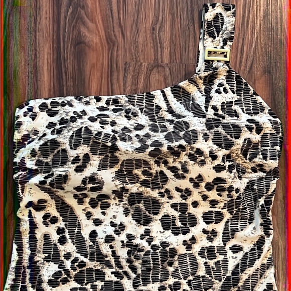 NWOT Amoressa Sierra Leone Gemini One Piece - Picture 6 of 16